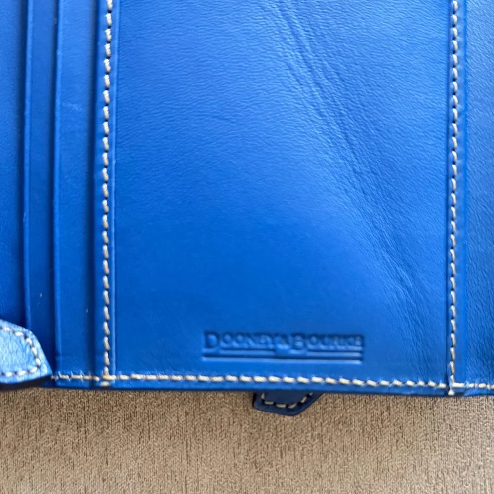 Dooney & Bourke Alto Slim Continental Wallet - Picture 4 of 5